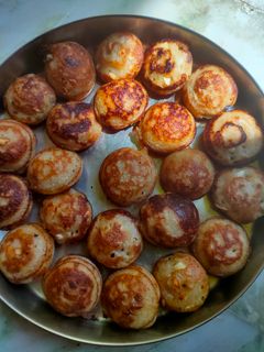 வெந்தய கருப்பட்டி பணியாரம் (Venthaya karuppatti paniyaram recipe in tamil) செய்முறை முக்கிய புகைப்படம்