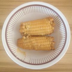 A picture of Boiled corn.