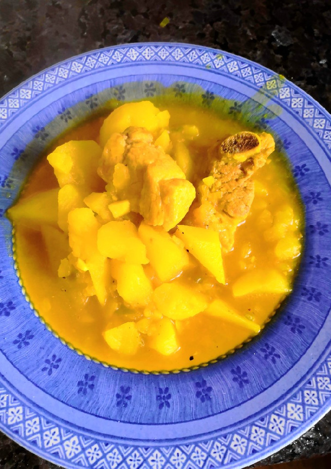 Una foto de Guiso de patatas con costillas