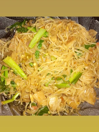 Cara Gampang Membuat Resep Bihun goreng sawi pentol yang Lezat Anti Ribet, Lezat