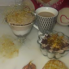 A picture of Brownie caremal chocolate delight.