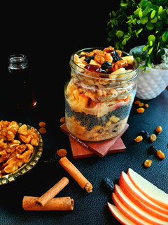 A picture of Honey Coated Walnut Overnight Oats.