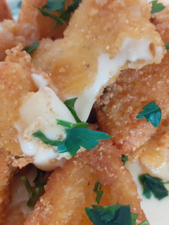 Una foto de Doritos rellenos de queso