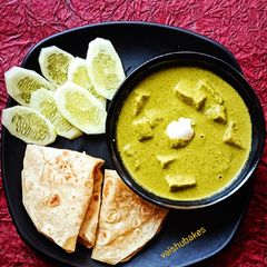 A picture of Dhaba Style Palak Paneer.