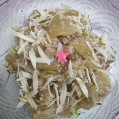 A picture of Lauki ka halwa.