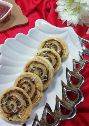 A picture of Palak paneer pinwheel.
