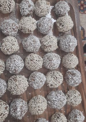 عکسی از دستور توپک حلوای خرما