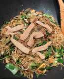 Mì sợi trứng xào chay