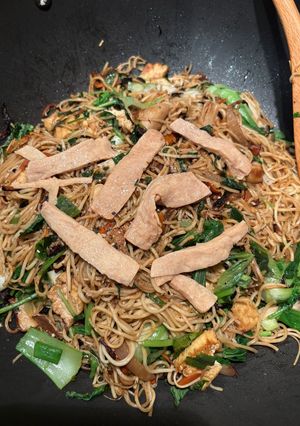 Hình của món Mì sợi trứng xào chay.