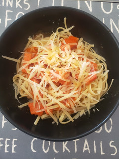 Una foto de Linguine con chuleta ahumada