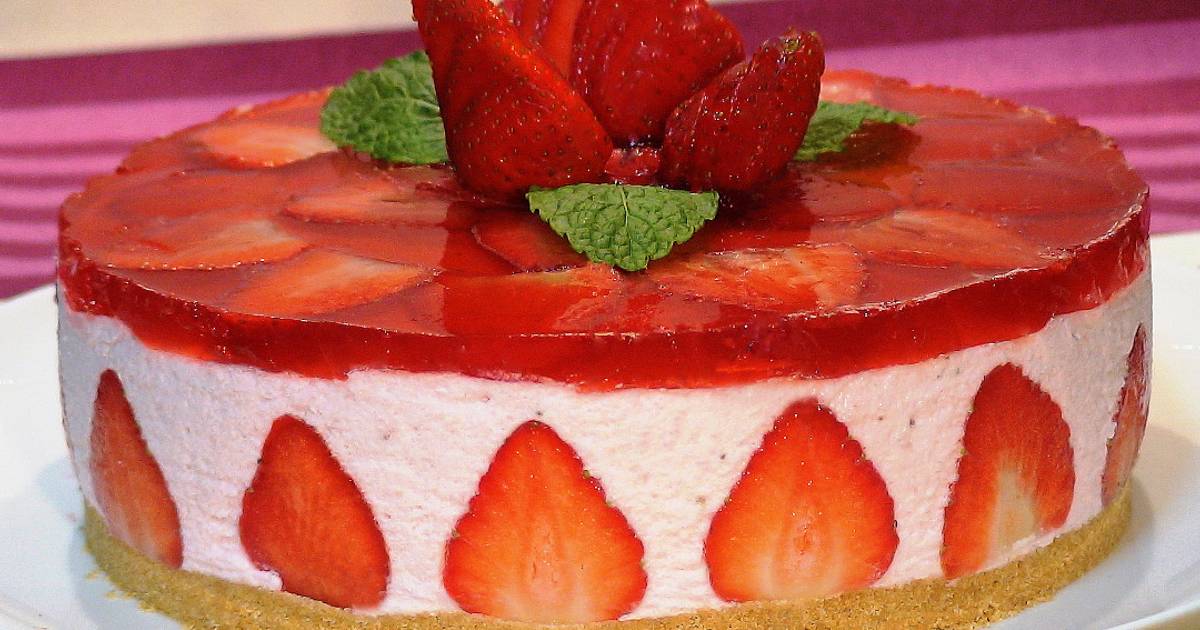 Top 45+ imagen decoracion de pastel con fresas