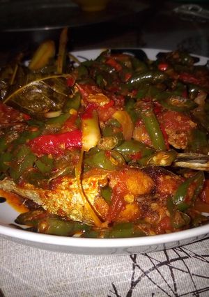 Foto resep Ikan goreng siram tumis cabe hijau