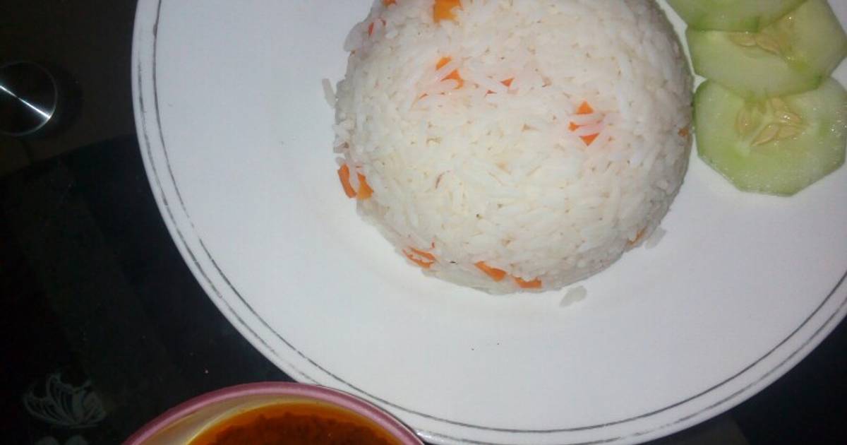 2 easy and tasty white rice vegetables and garnished with carrots