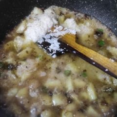 A picture of Aloo ki sabji.