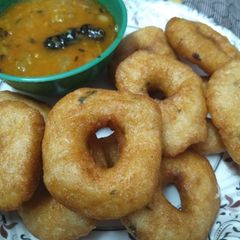 A picture of Mendu vada.