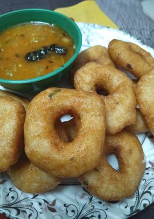 A picture of Mendu vada.