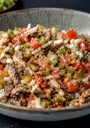 Una foto de Ensalada de Quinoa con Sardinas