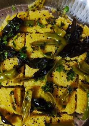 A picture of Khaman dhokla.