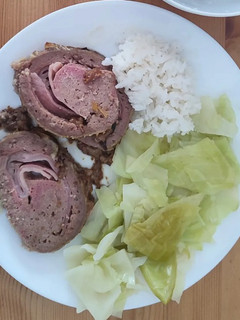 Foto de Rolo de carne recheado com fiambre e queijo