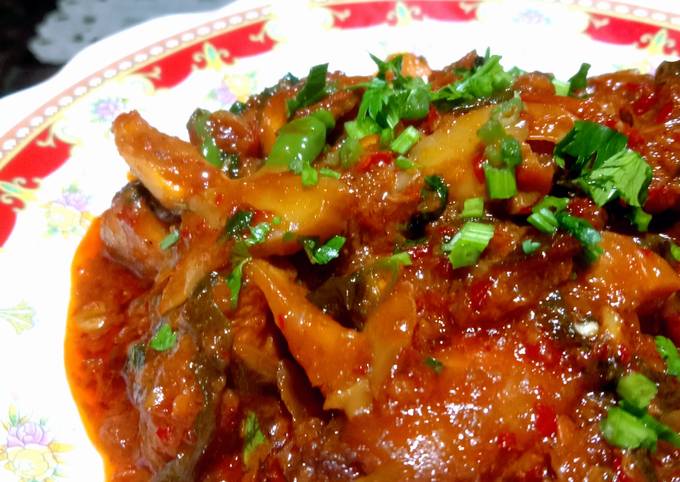 Ayam jamur tiram saus kurma