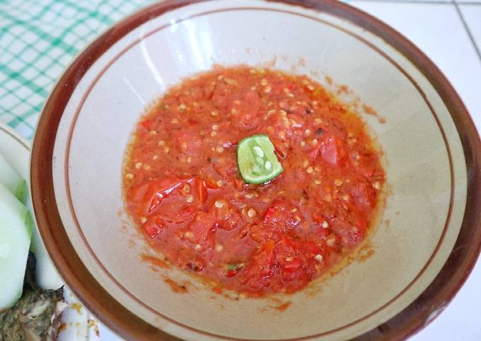 Sambel tomat (untuk ikan bakar/lalapan ayam goreng/seafood)