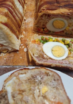 Tésztába sült zöldség és tojás recept fotója