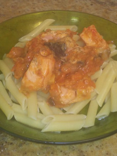Una foto de Macarrones con salmón