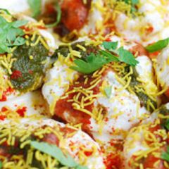 A picture of Dahi puri.