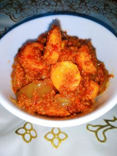 લીલી હળદર નું અથાણું (Lili Haldar Athanu Recipe In Gujarati) રેસીપી મુખ્ય ફોટો