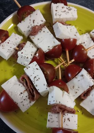 Una foto de Pinchitos de tomates baby