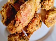 Una foto de jamoncitos pollo frito crujiente