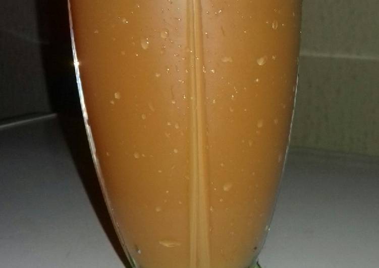 Simple Way to Make Quick Carrot n apple juice