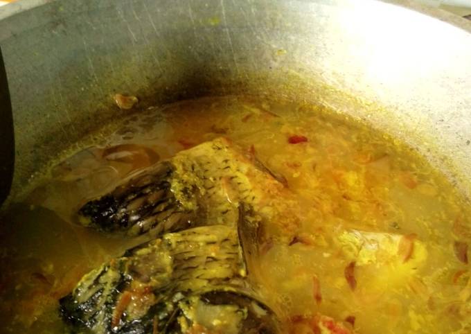 Resep Ikan mas kuah kuning buat sii kecil yang Menggugah Selera