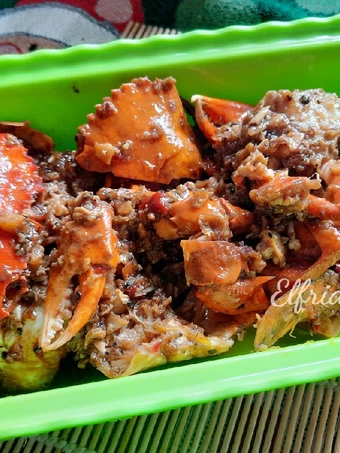Cara Mudah Menyiapkan Resep Kepiting saus lada hitam yang Menggugah Selera Anti Ribet, Lezat Sekali
