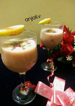 A picture of Roohafza shake.
