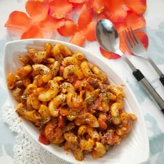 A picture of Veg cheese macaroni.