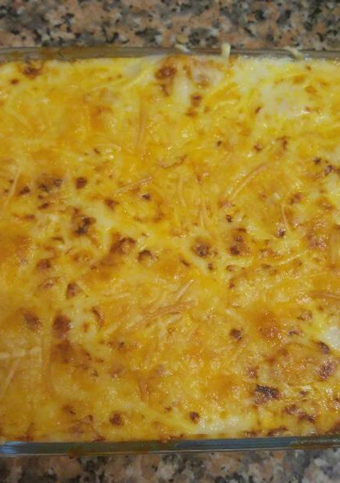 Una foto de Macarrones boloñesa con bechamel