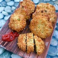รูปของ Tempeh Katsu / kroket tempe #MenuMPASI #MenuGTMAnak