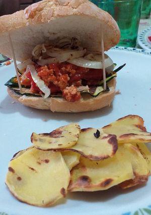 Foto di Burger con tacchino e verdure grigliate