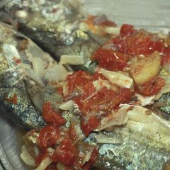 A picture of Kinamatisang Alumahan (Striped Mackerel with Tomato).