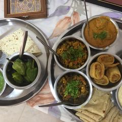 A picture of Spinach Cheese Kofta Curry.