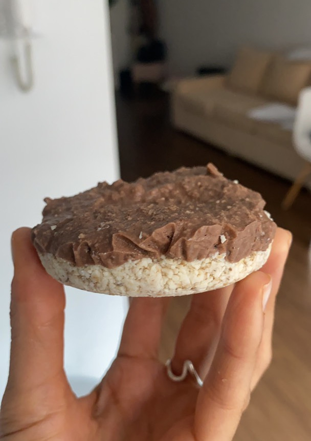 Una foto de Postre helado de nuez fácil (vegano)