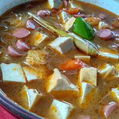 A picture of Tom Yam sederhana.