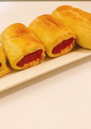 A picture of Sausage roll.