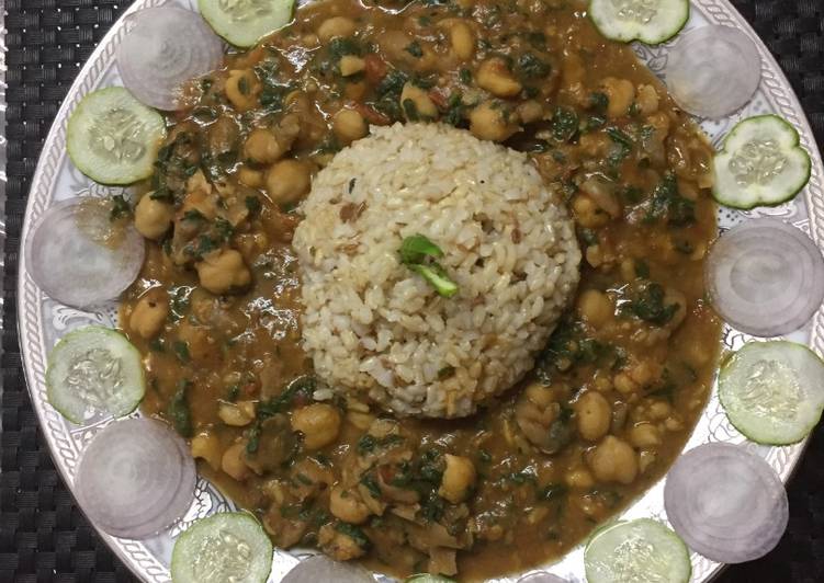 Steps to Prepare Ultimate Chickpea spinach with brown rice