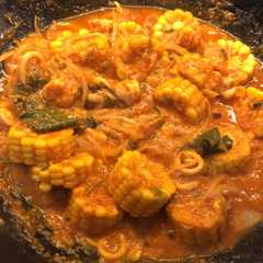 A picture of Udang cumi saus padang.