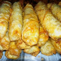 A picture of Cream potato roll.