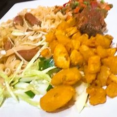 A picture of Spaghetti with veggies sauce.