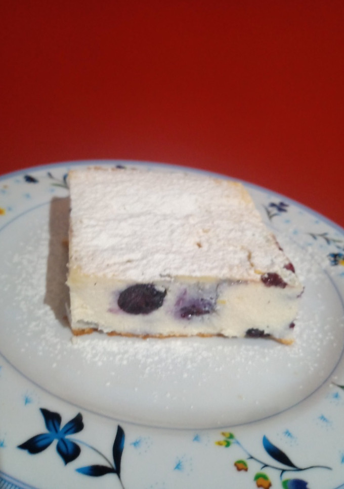 Una foto de Torta cremosa de arándanos light (100cal por Porción) apto celíacos