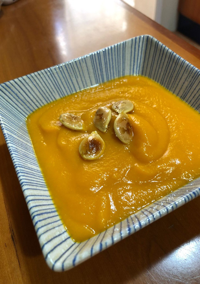 Una foto de Crema de calabaza y boniato